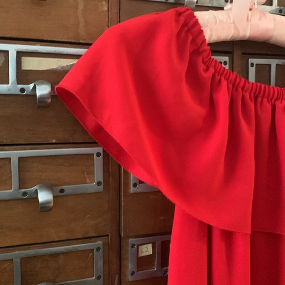 Wilfred Neuchatel Red Off the Shoulder Dress Size XXS Pockets - Picture 3 of 9
